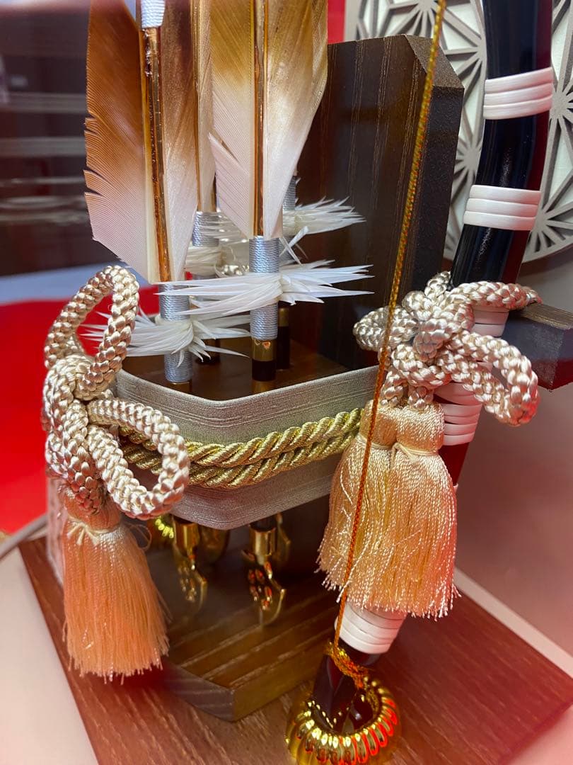 幹山作　破魔弓　モカ色　円形アクリルケース・間口約２３×奥行約２１×高さ約２７㎝