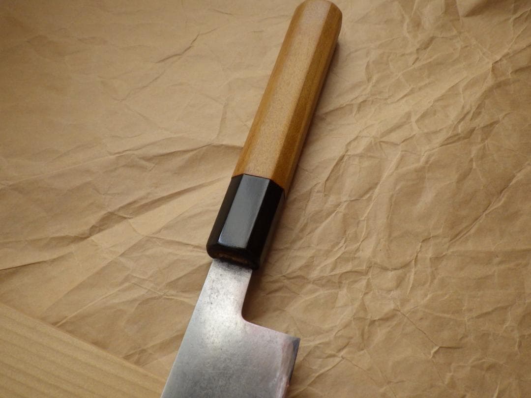 一刀斎虎徹作★鍛造和包丁/本水牛八角柄/鞘付属★堺打刃物創業1917年