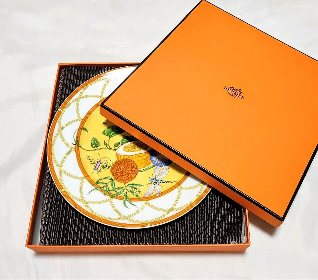 蝶エルメス【ほぼ新品・箱入り】シエスタ22.5cmプレート2枚セット