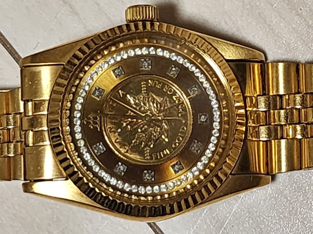 ゴールド 金属ベルト 時計 ダイヤモンド風