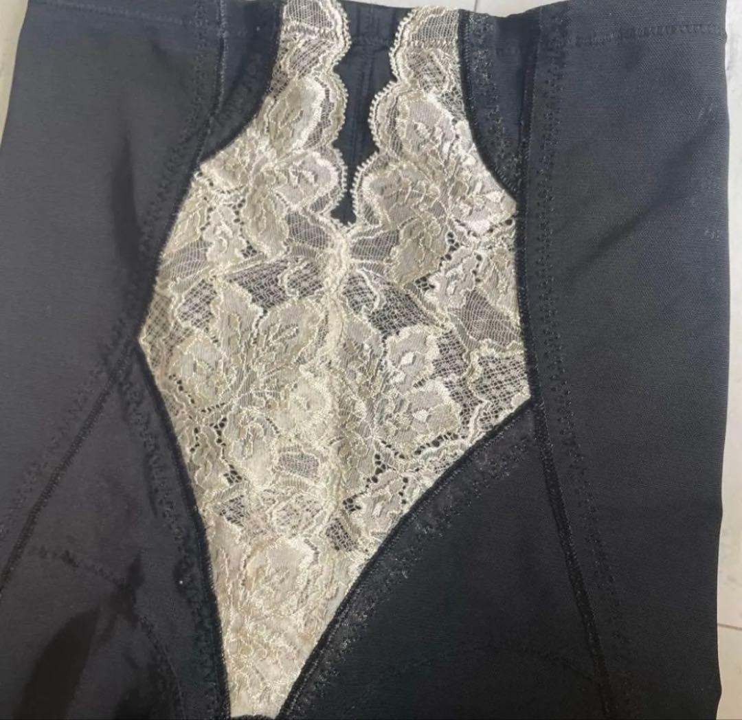 値下げ　ララグラント82ガードル 光電子繊維