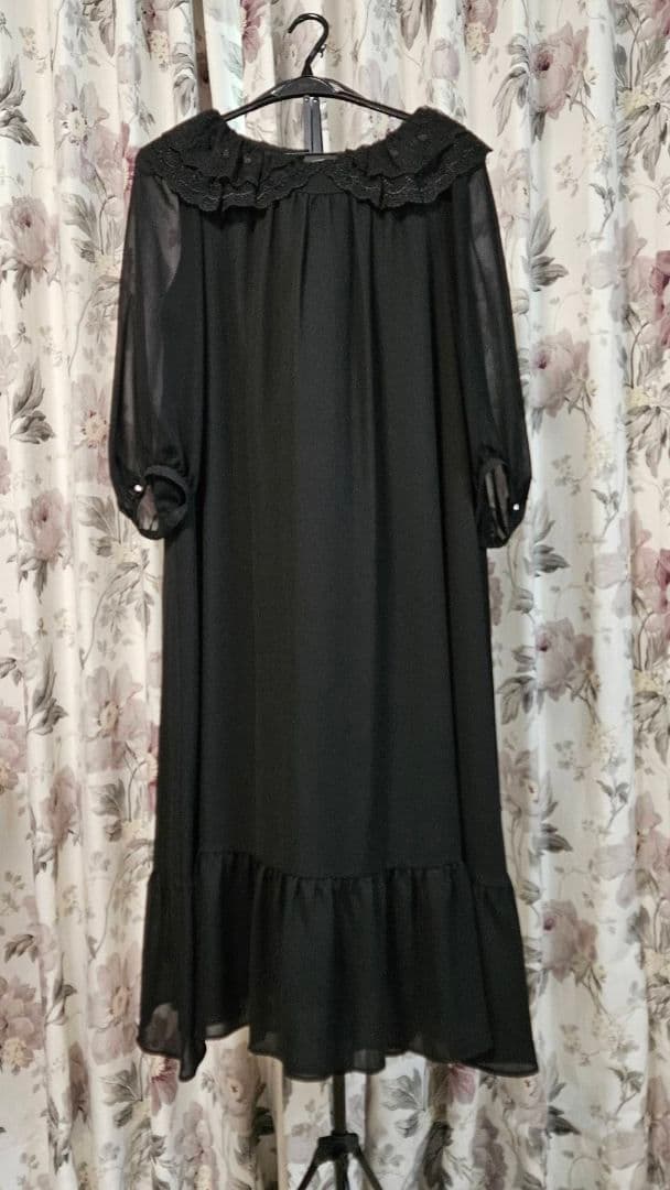 フランシュリッペ　ブラックフリルシフォンワンピース　新品