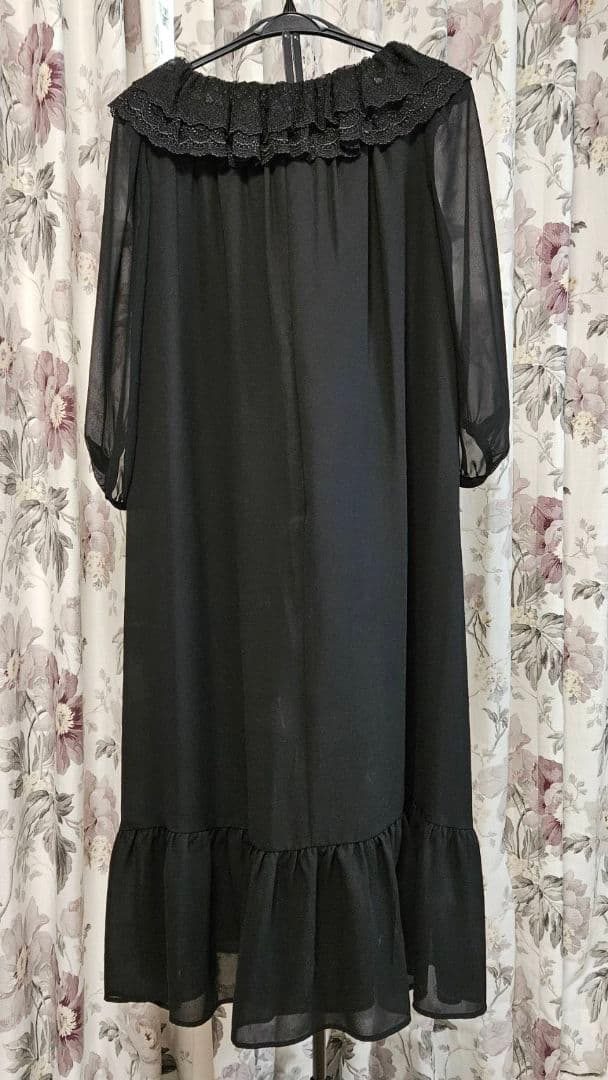 フランシュリッペ　ブラックフリルシフォンワンピース　新品