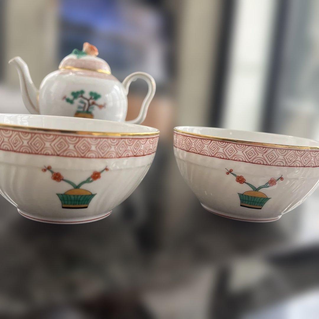 ヘレンド　シノワズリーポットとお茶碗蓋付き2つ