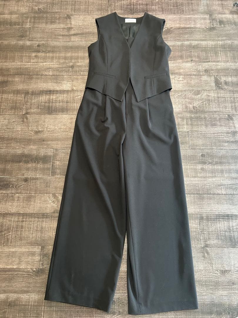 オールインワン ブラック ノースリーブ サロペット