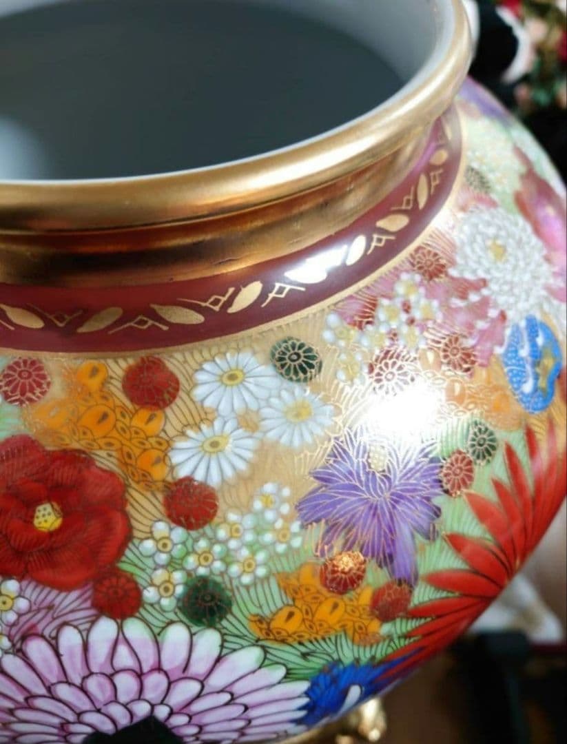 九谷焼　花瓶　金彩