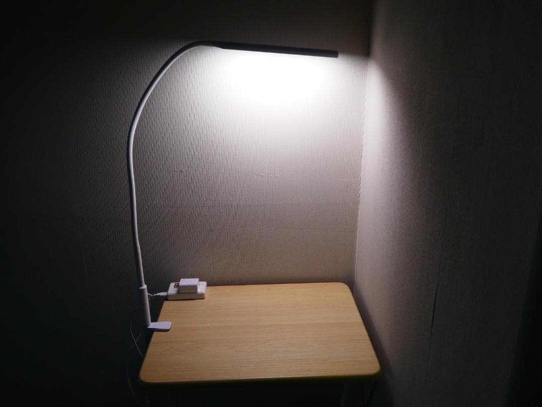 ☆デスクライト LED 目に優しいスタンドライト 無段階調色 調光