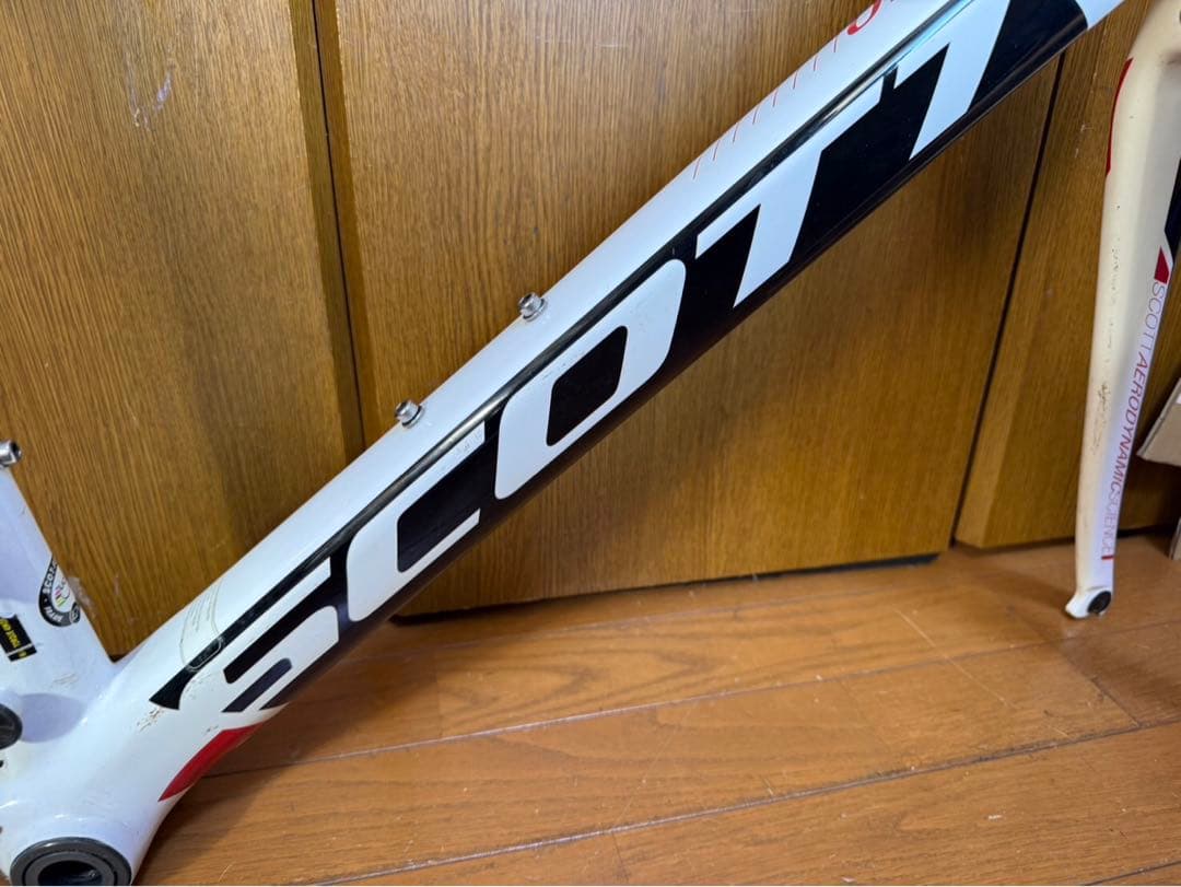 SCOTT FOIL10 フルカーボン　エアロロードバイク