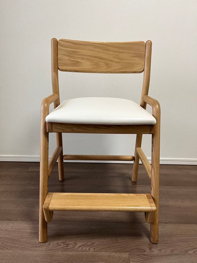 北欧スタイル無垢材デスクチェア