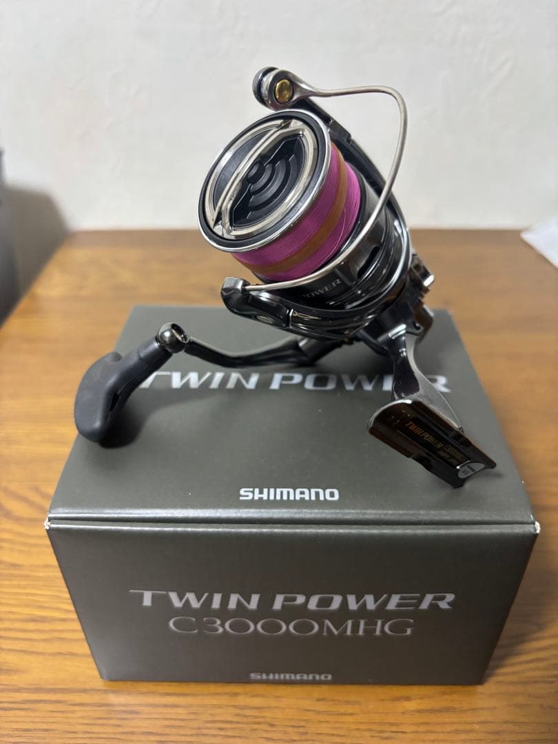リール 24TWIN POWER C3000MHG