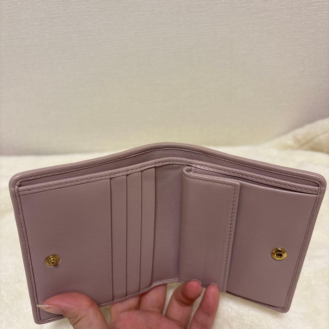 miumiu マテラッセ 二つ折り財布 コンパクト ピンクベージュ　付属品完備