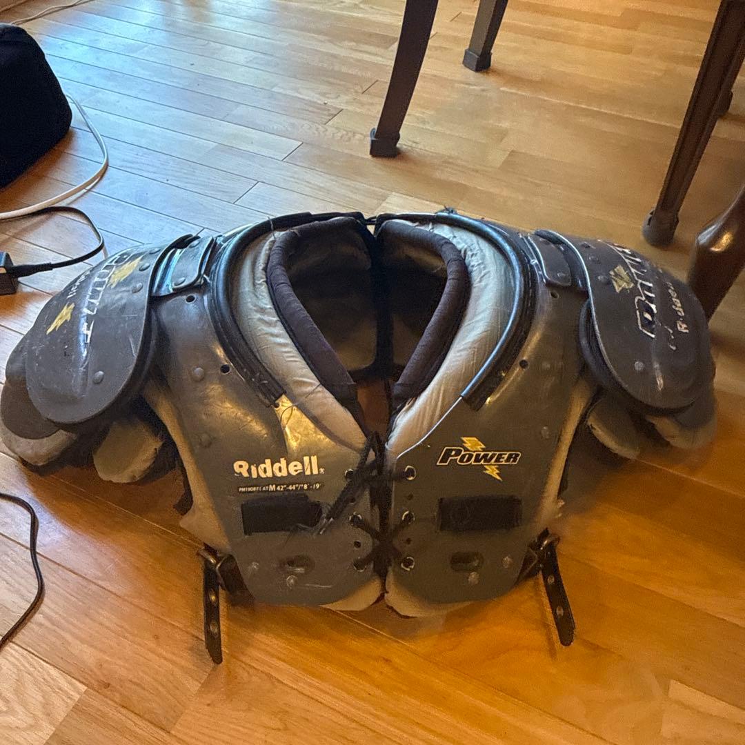 【セット】Riddell ショルダーパッド ヘルメット Mサイズ アメフト