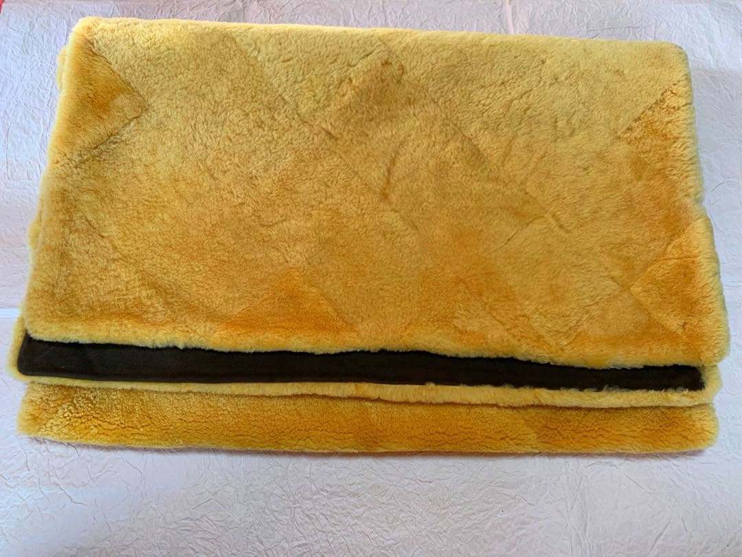 超美品ロフテー上質リアルムートンカーペットソファラグオーストラリア産羊毛辛子色①