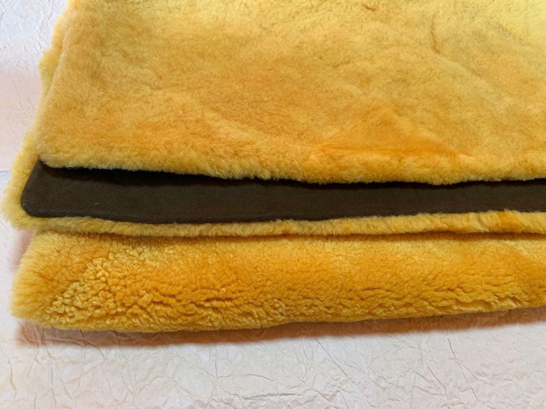 超美品ロフテー上質リアルムートンカーペットソファラグオーストラリア産羊毛辛子色①