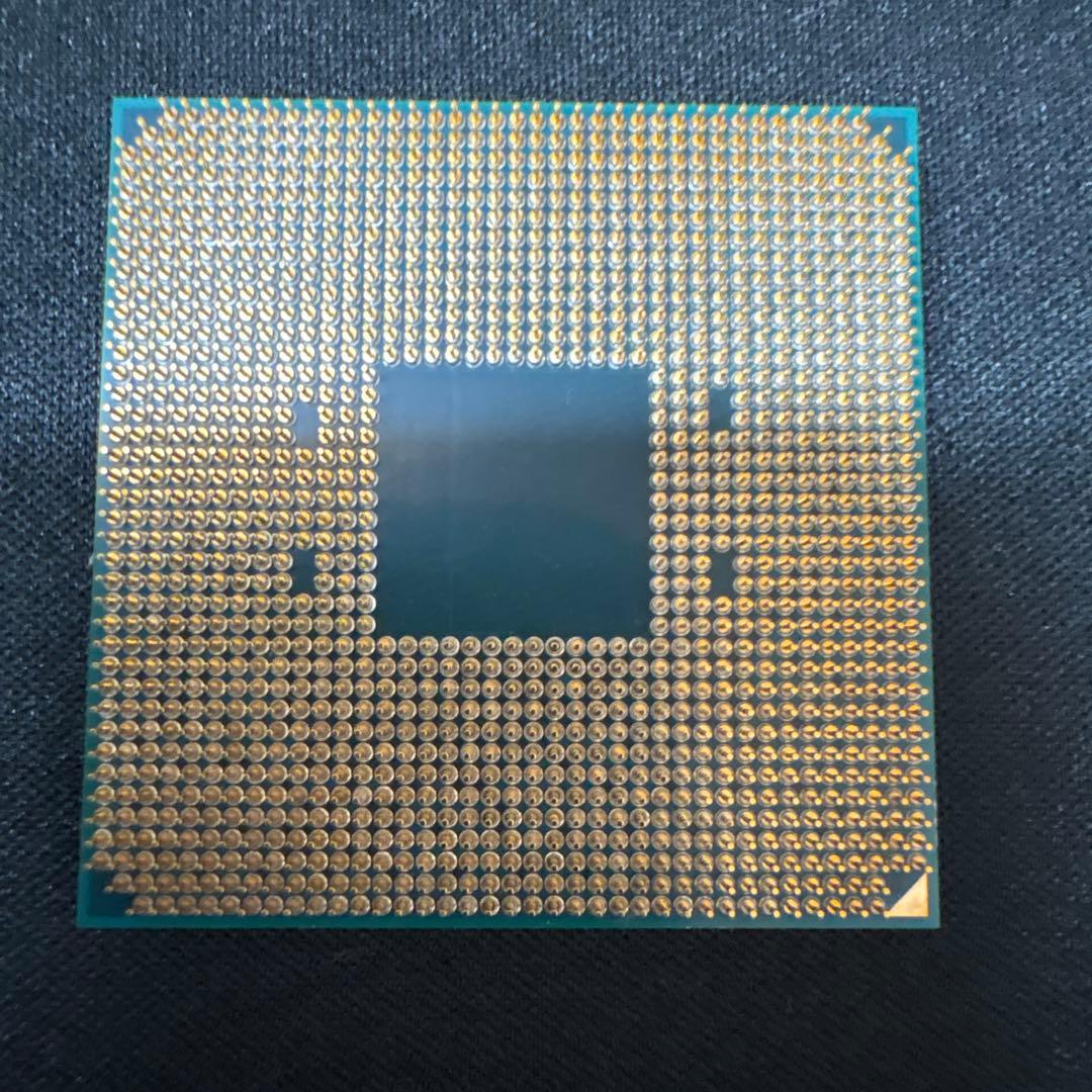 AMD RYZEN 7 5700X CPUのみ