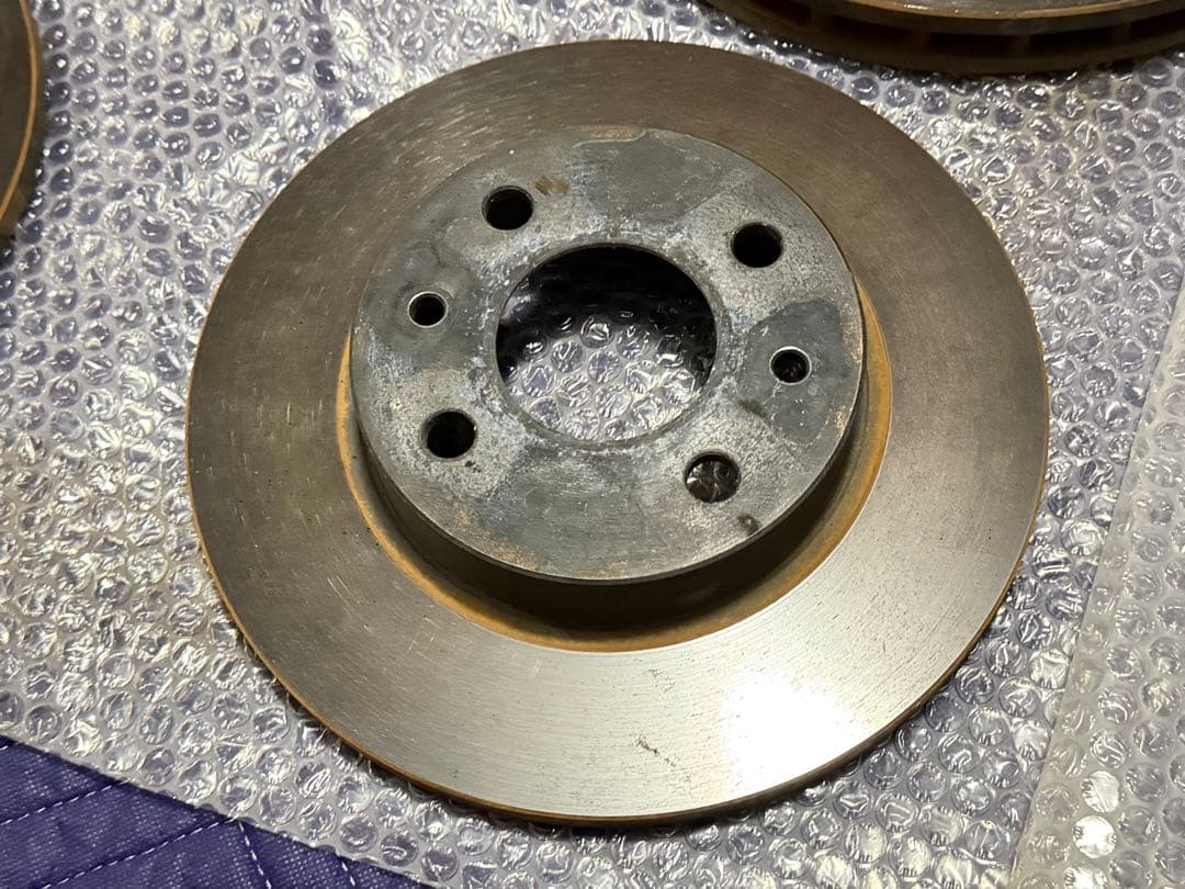 アバルト595 ブレーキローター&ASSO 低ダスト　ストリートパッド