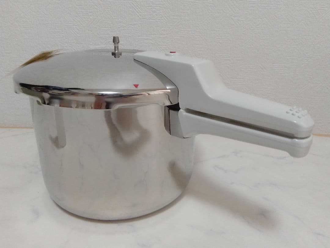 ☆未使用 IH不可☆ アサヒ軽金属 活力鍋 5.5L SW 圧力鍋