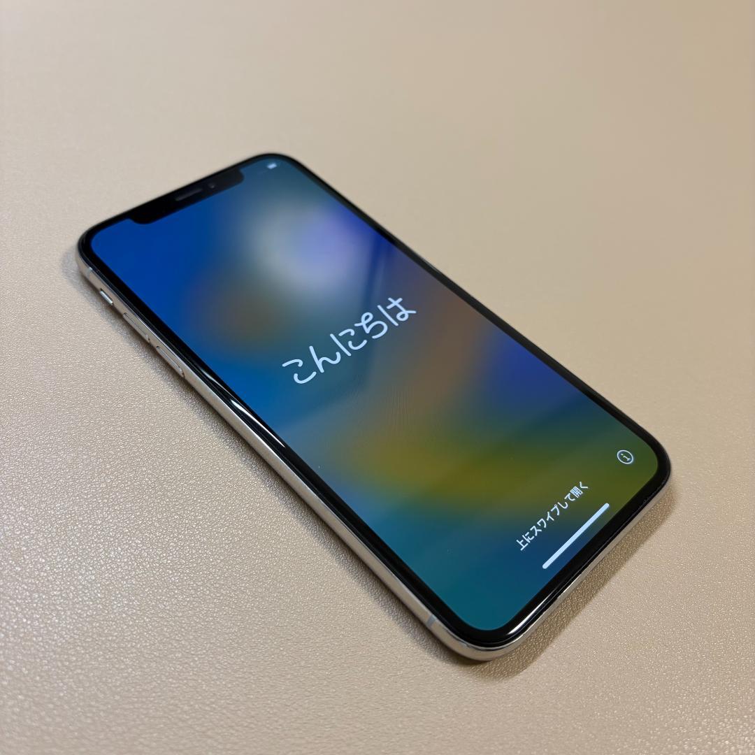 iPhone X シルバー 64GB (SIMロック解除済)