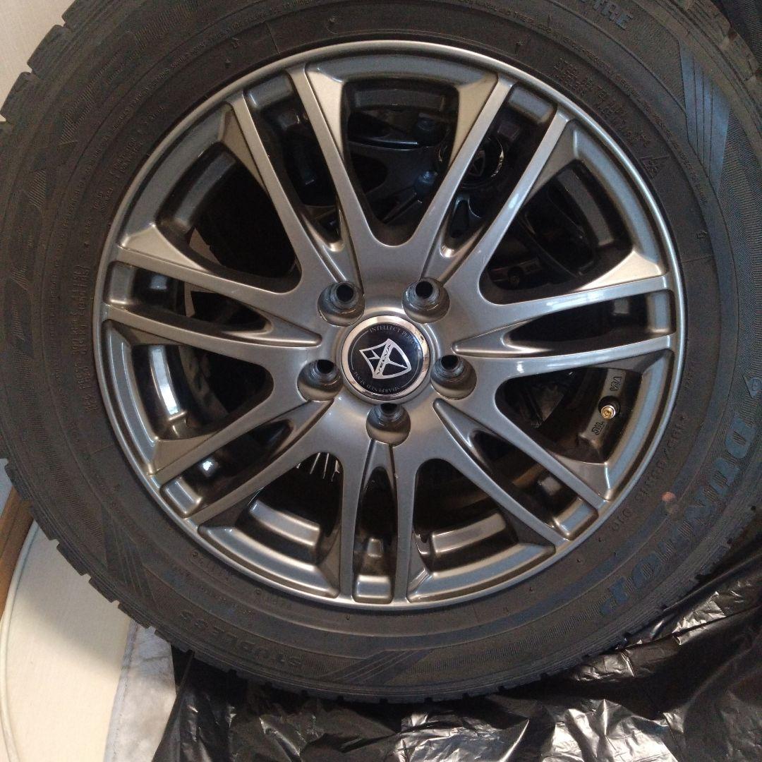 スタッドレスタイヤ 15インチ + ホイールセット　プリウスにて使用