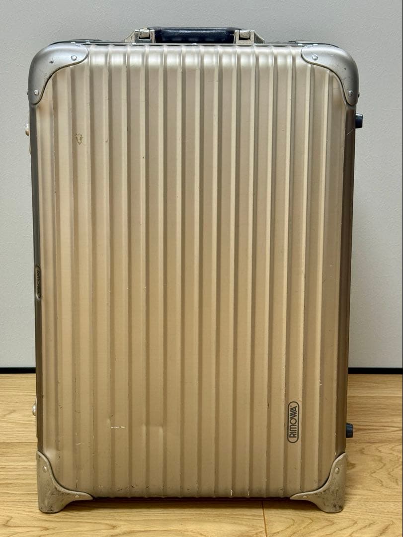 リモワ　RIMOWA PREMIUM シャンパンゴールド　トパーズ　63L　2輪