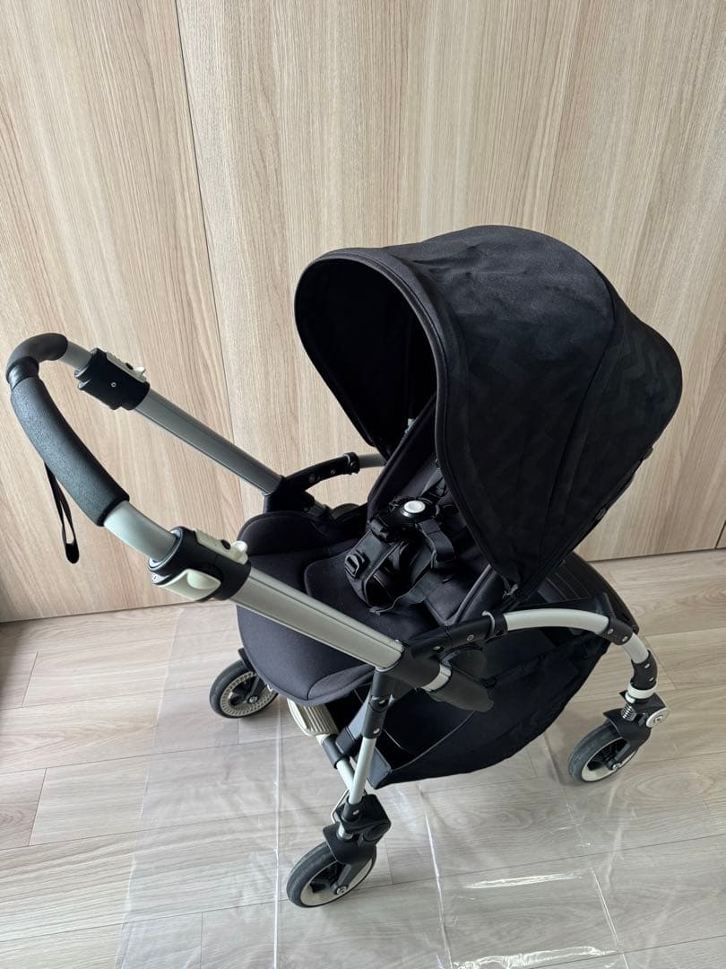【bugaboo bee3】バガブーベビーカー　限定サンキャノピー付き