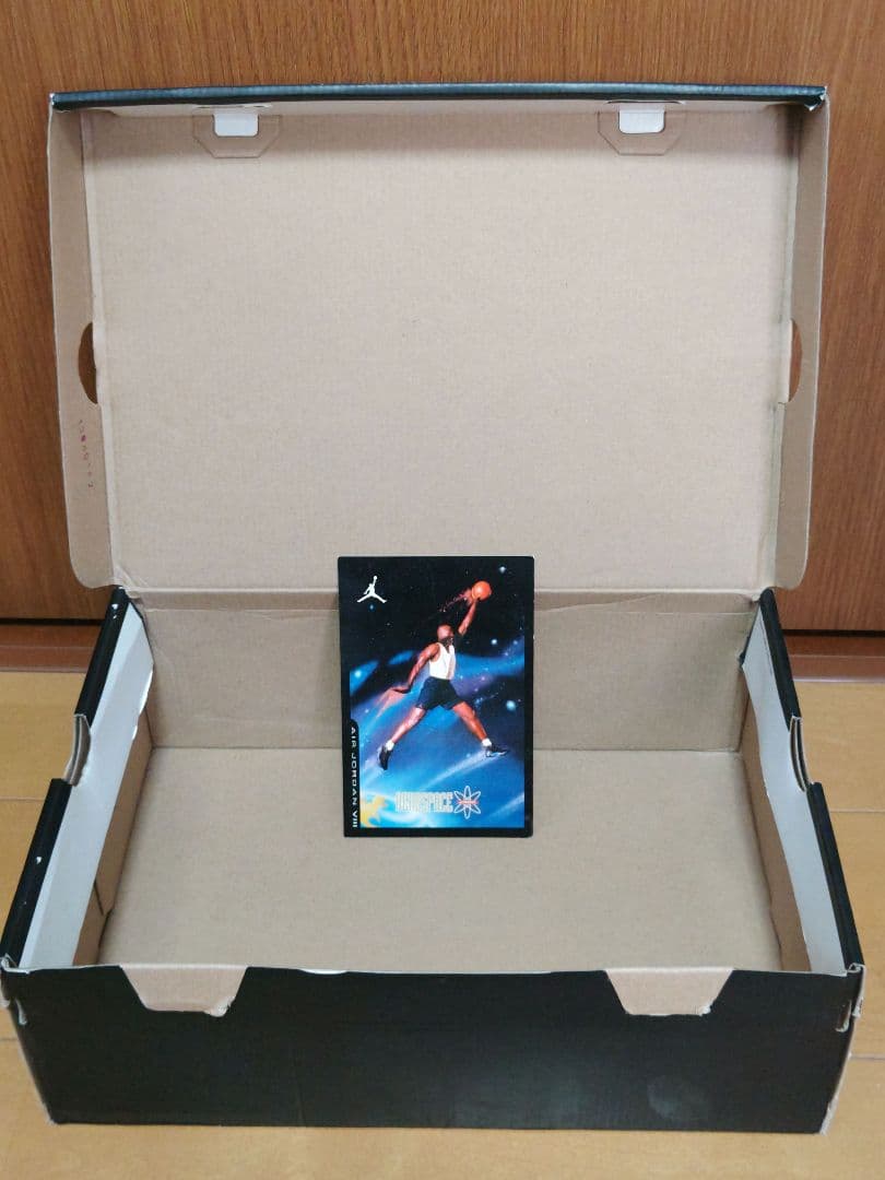 靴 NIKE AIR JORDAN 8 RETRO