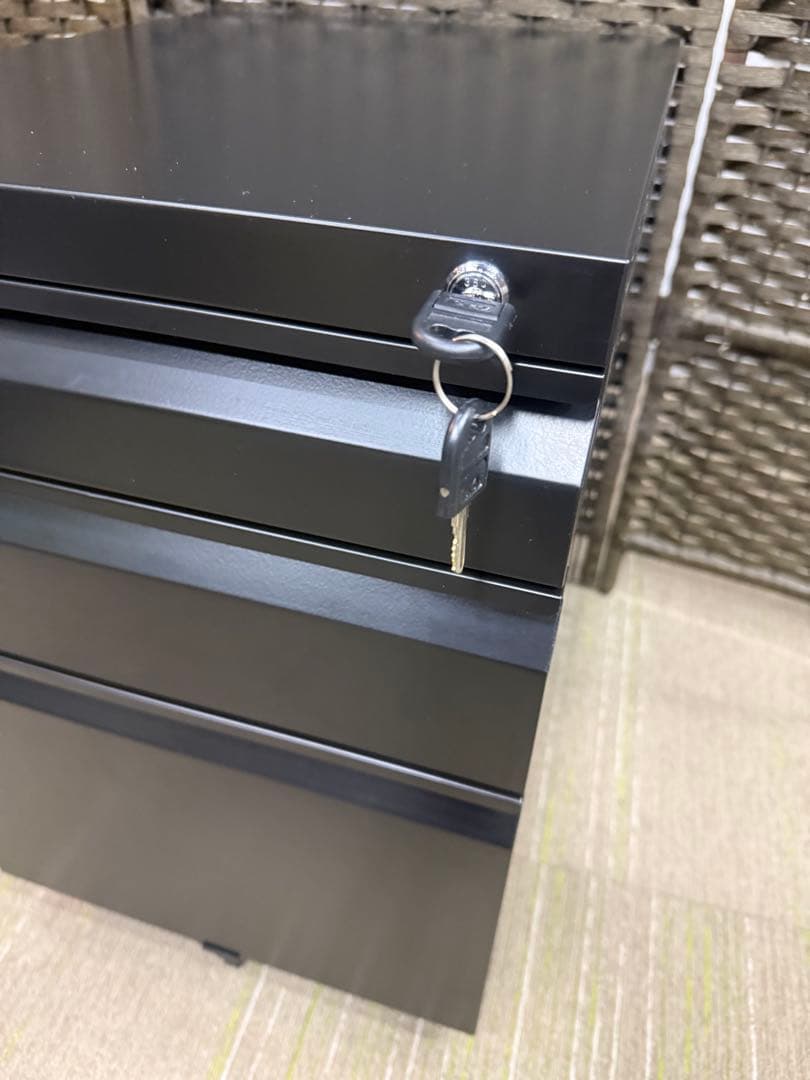 【洗浄消毒作業済】オフィスコム　オフィスワゴン　スチールデスクワゴン　鍵付き