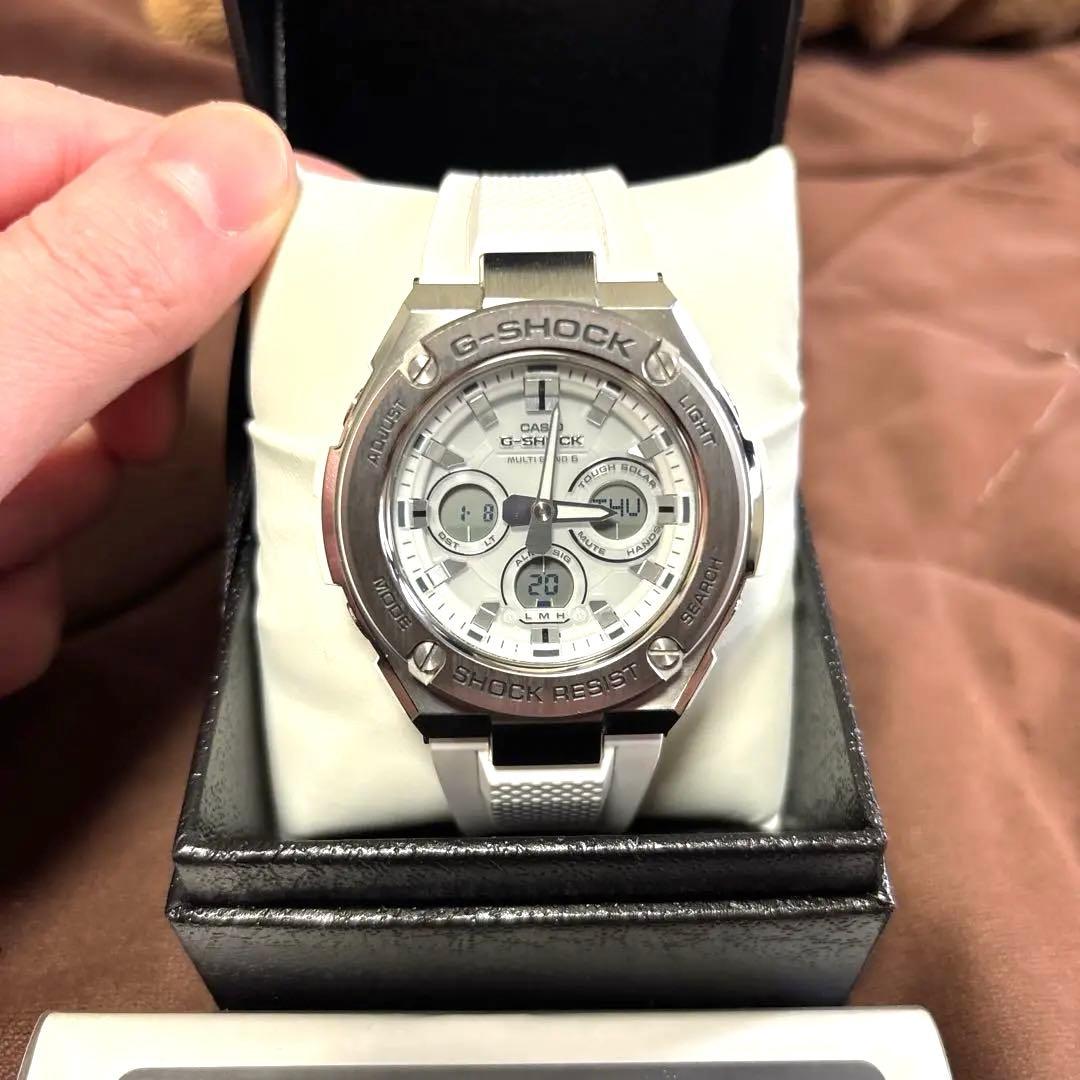 G-SHOCK GST-W310-7AJF ホワイト