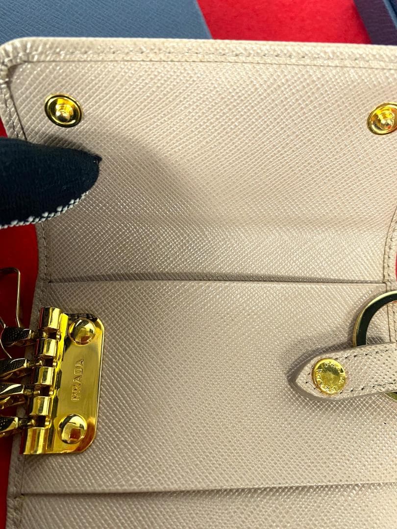 プラダ 4連 キーケース 1PG004 サフィアーノレザー ピンクベージュ