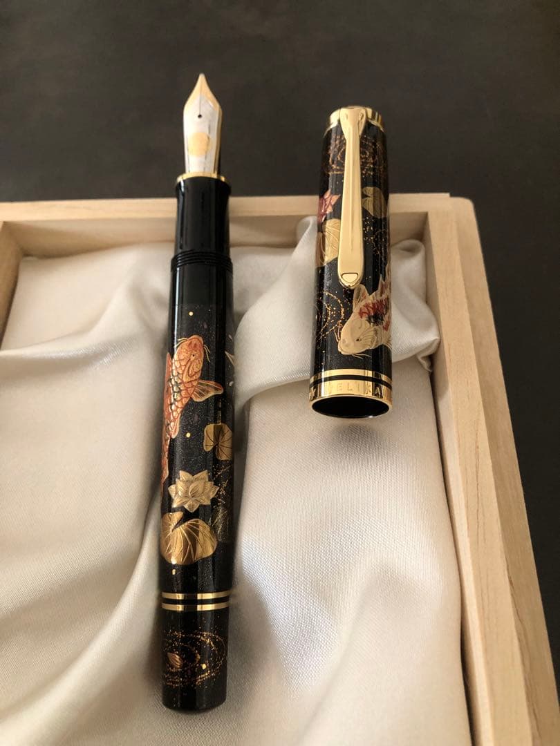 ペリカン万年筆　M1000 蒔絵万年筆「錦鯉」