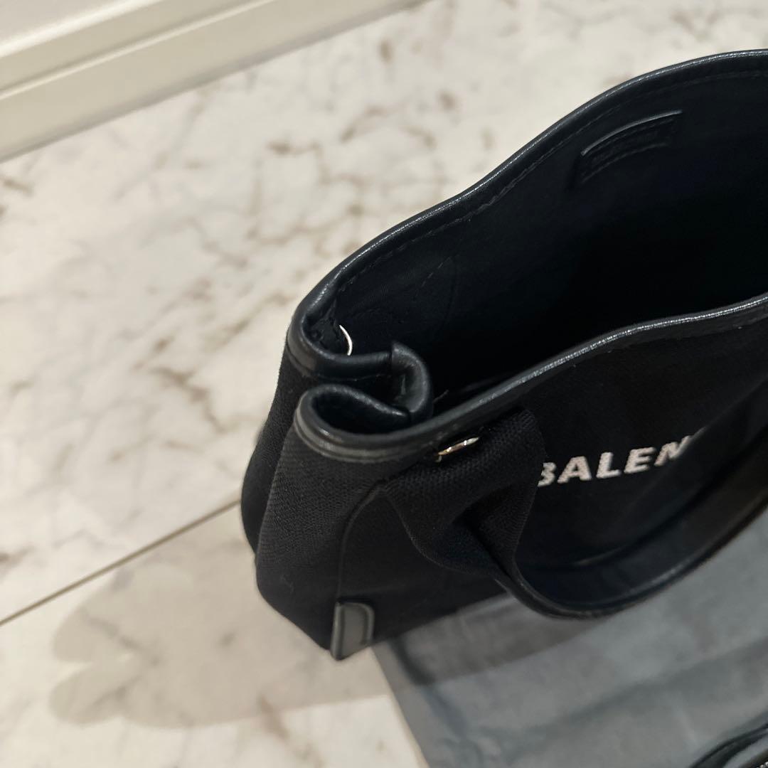 バレンシアガ　トートバッグ