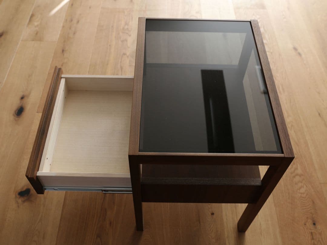 FLYMEe vert フライミー ヴェール サイドテーブル