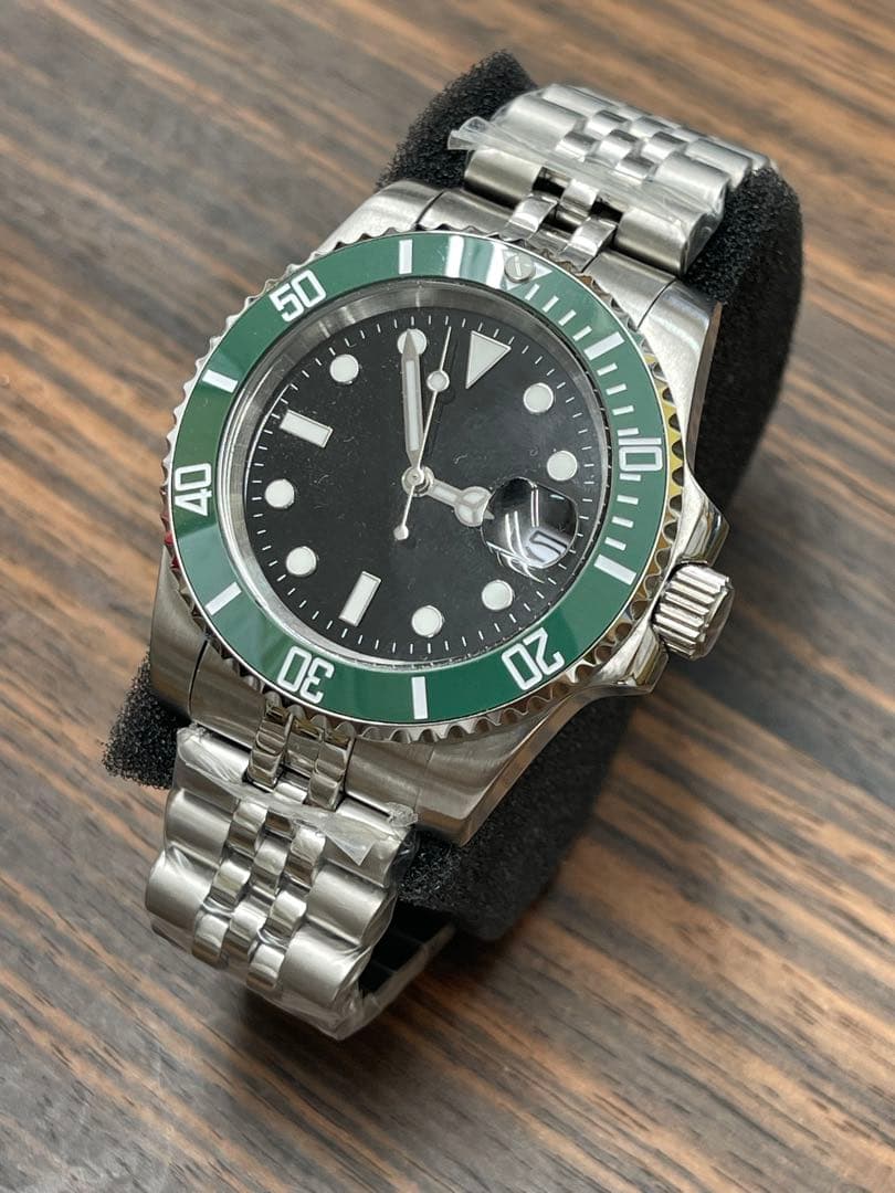 ノーロゴ自動巻き 腕時計 ブラック/グリーン