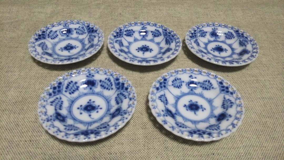 ロイヤルコペンハーゲン 豆皿 フルレース ブルーフルーテッド バタープレート