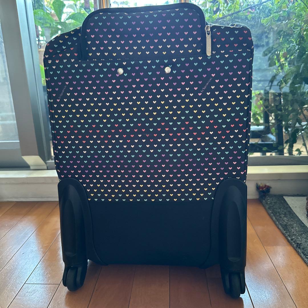 レスポートサック　キャスター付バッグ　スーツケース　旅行　キャリーバック　4輪