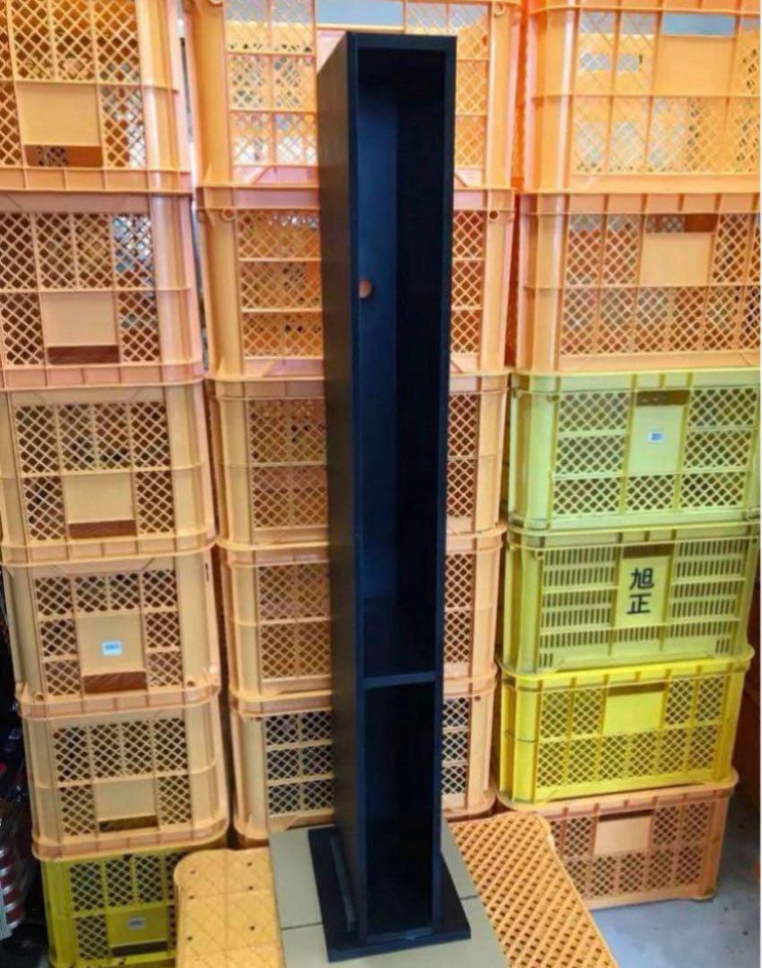 両替機の架台のみ