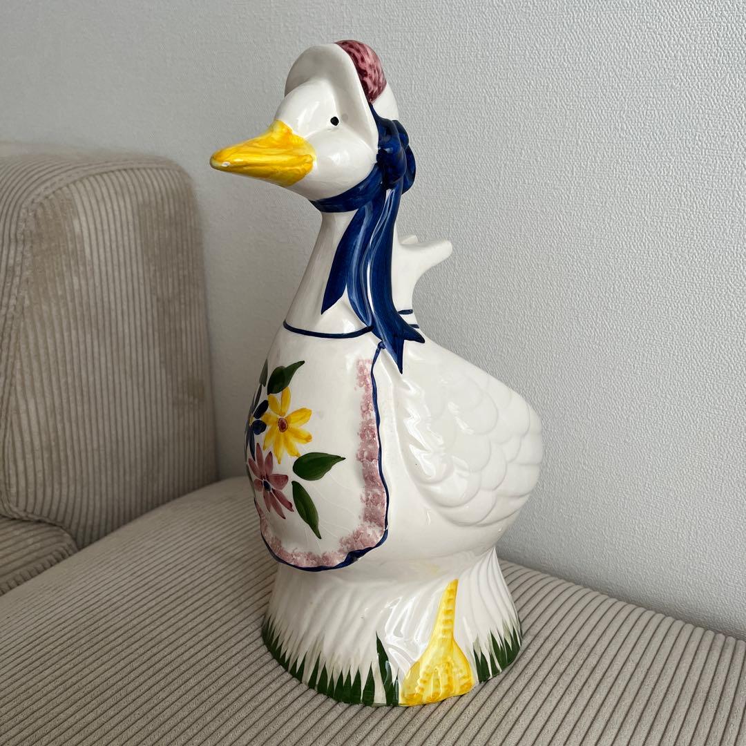 アヒル型陶器花瓶 花柄エプロン　手書き　ポルトガル製