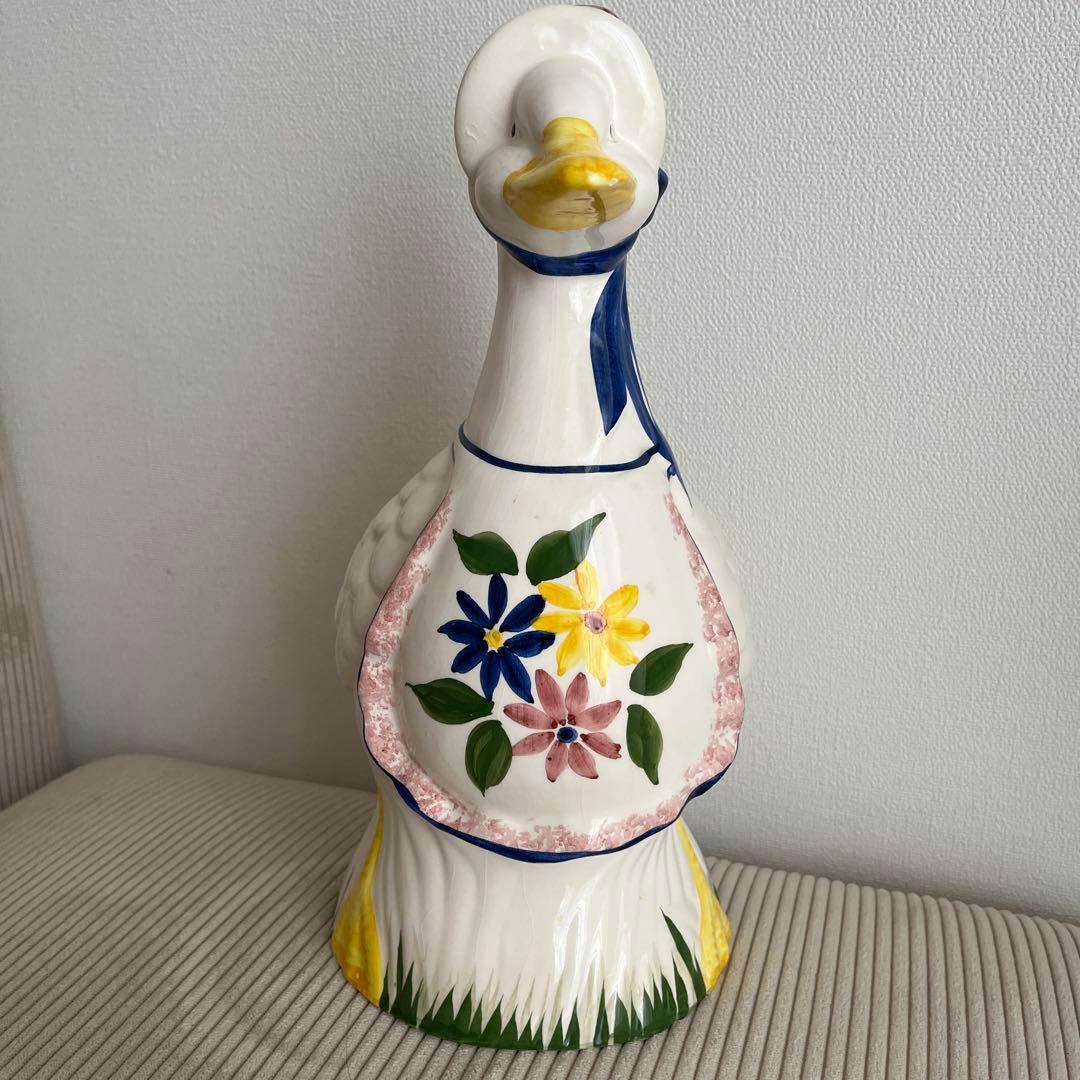 アヒル型陶器花瓶 花柄エプロン　手書き　ポルトガル製