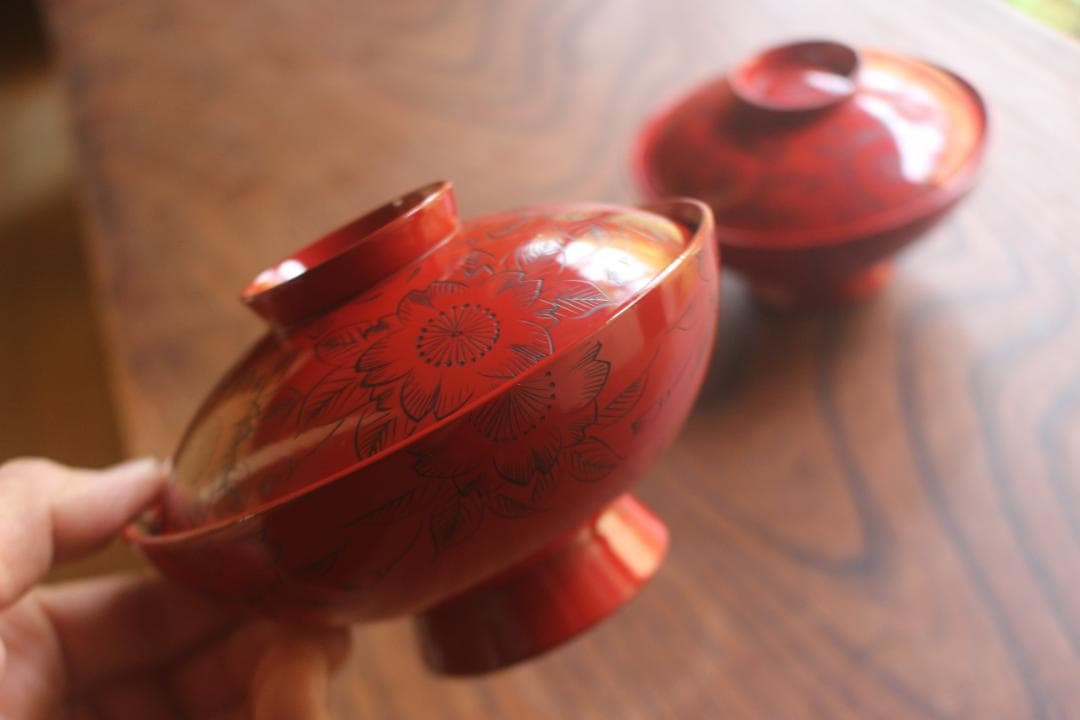 デッドストック！上質朱漆に極上沈黒桜文の映えるお椀2点（検輪島塗懐石椀雑煮椀