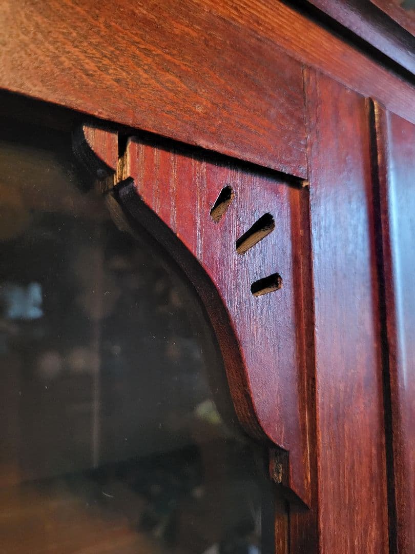 本棚　飾り棚　食器棚　収納棚　引き出し 2杯　ゆらゆらガラス　古家具