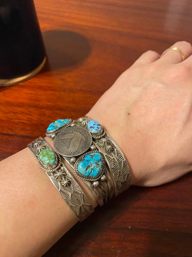 インディアンジュエリー ナバホ族 ゴールデンヒル ターコイズ バングル