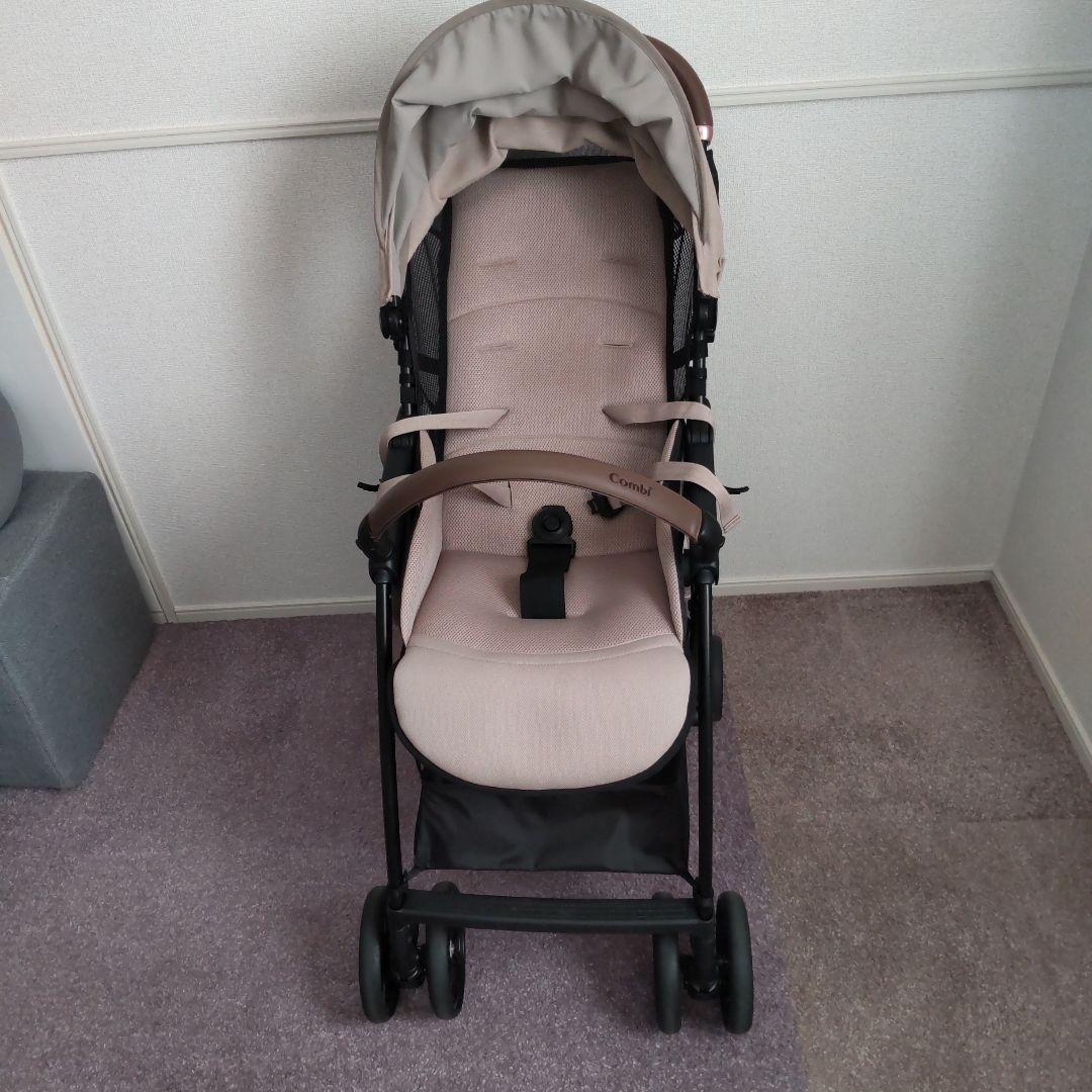 コンビ　ベビーカー　Acbee plus ベージュ