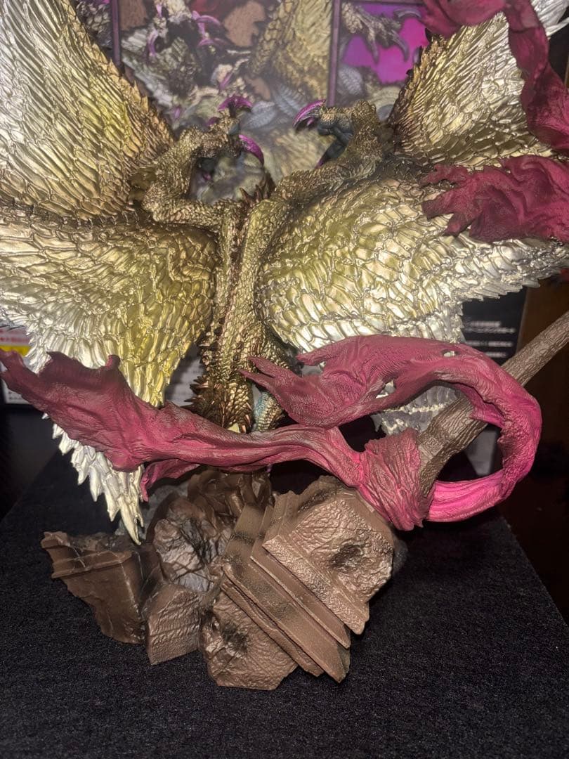 シャガルマガラ クリエイターズモデル フィギュア