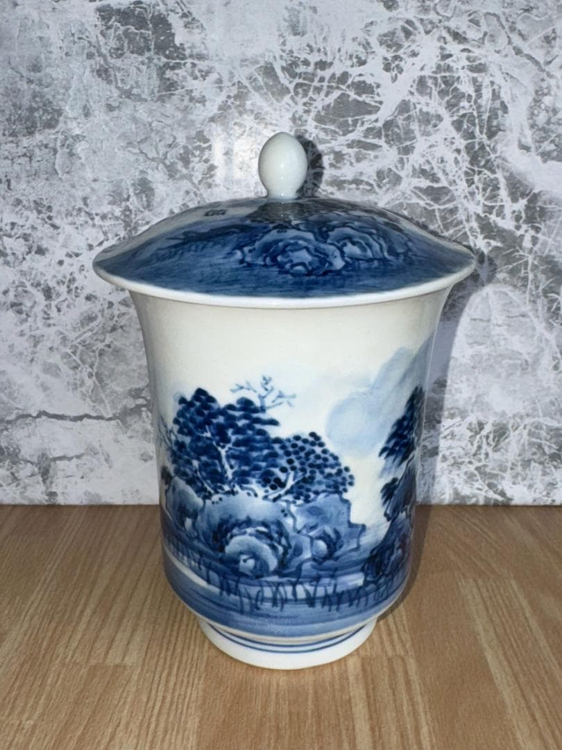 有田焼 青い風景画の湯呑み