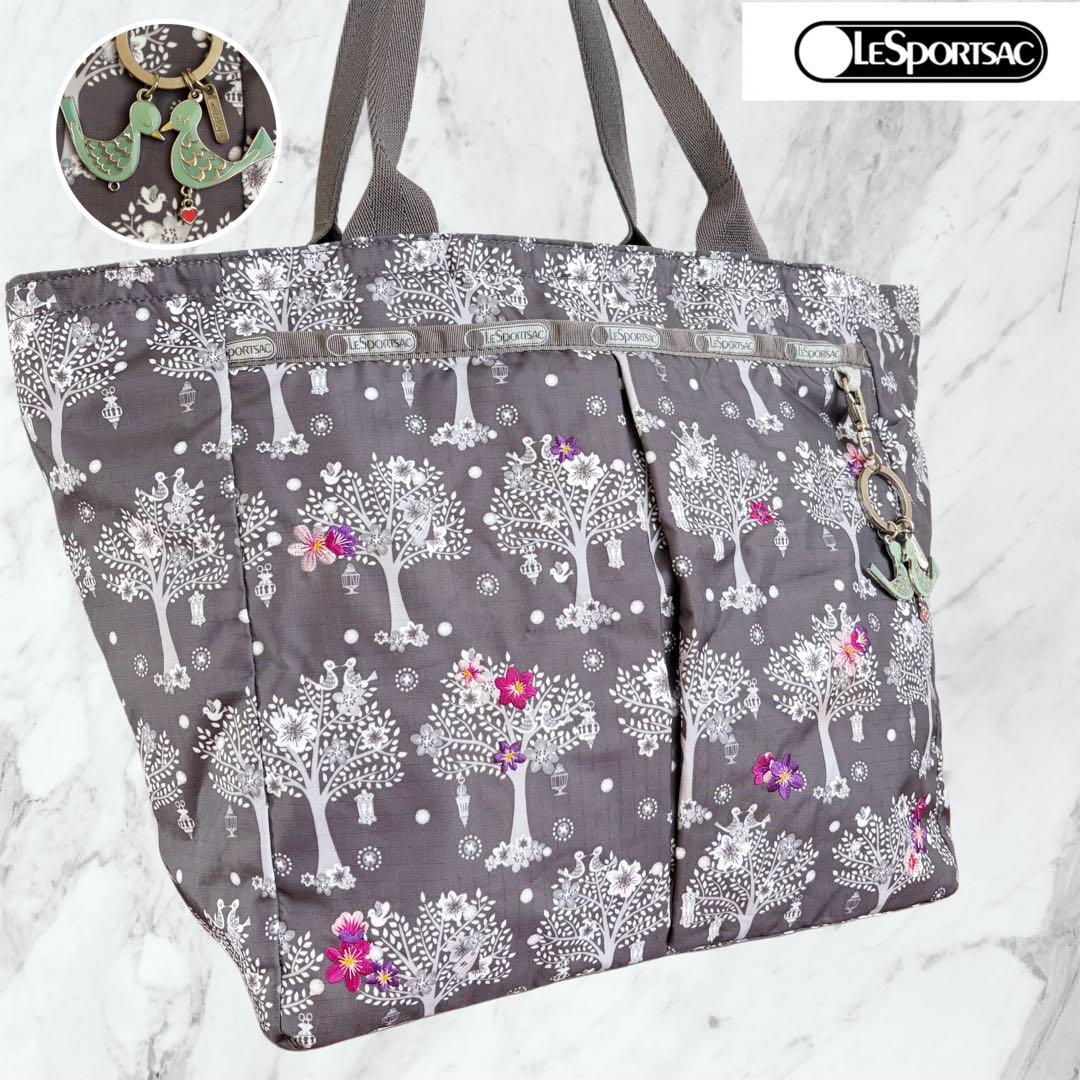 【入手困難】LeSportsac ディズニー コラボ 刺繍 トートバッグ