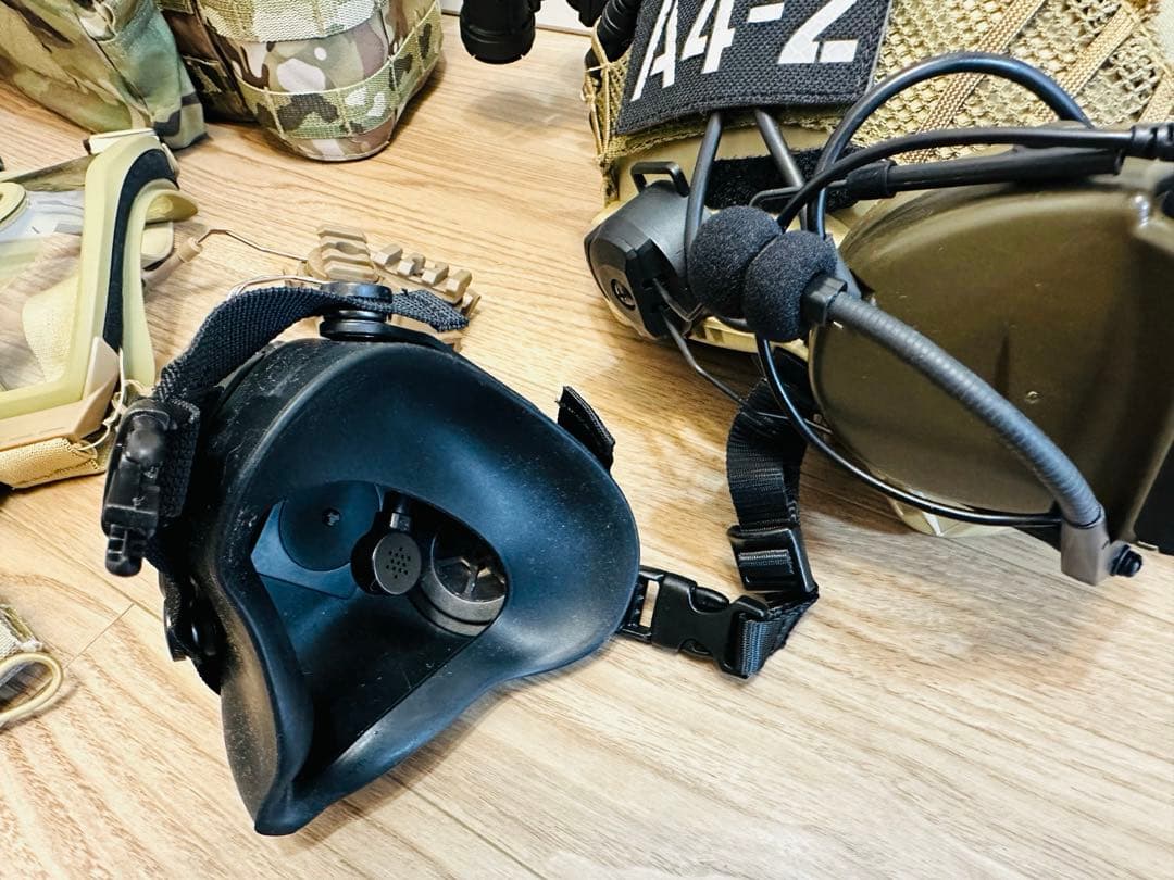 サバゲー装備　ヘルメットベルト　プレートキャリア　おまけ付きセット