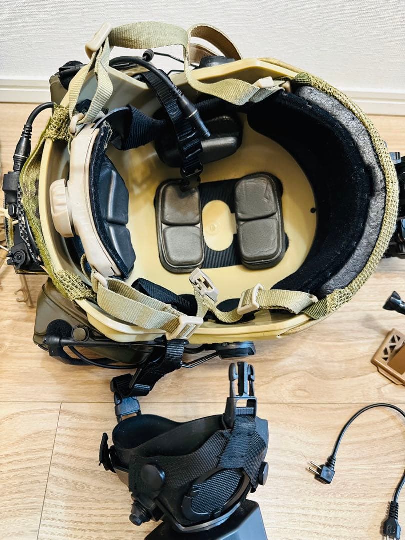 サバゲー装備　ヘルメットベルト　プレートキャリア　おまけ付きセット