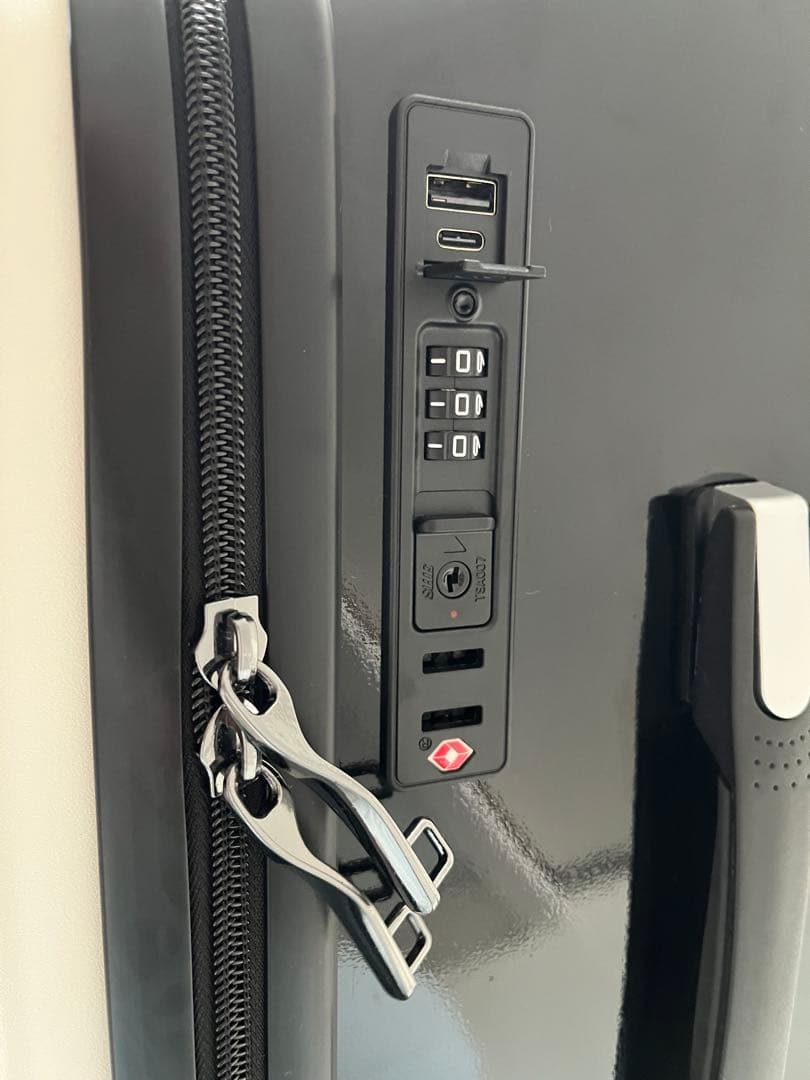 子供　乗れるキャリーケース キャリーケース(ベビーシート＆ストッパー付き)