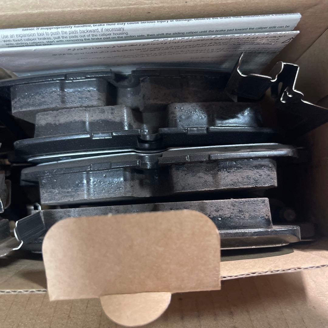 ディフェンダー90/110 純正ブレーキパッド、ハーネスセット