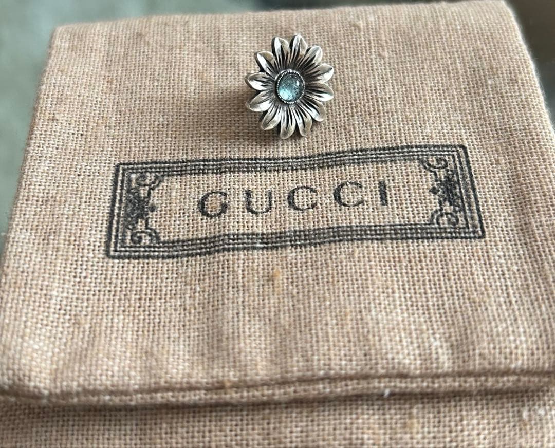 GUCCI 花モチーフ ピアス(片耳用) SV925 保存袋付き